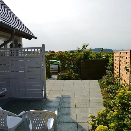 Strandapartment-mondfisch An Der Ostsee アパート ティースゾー